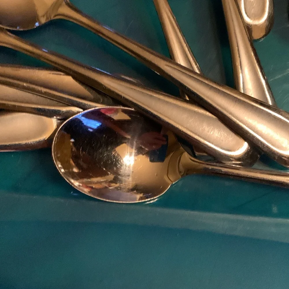 Oneida Sand Dune Huge lot of 51 pcs flatware stainless steel cutlery silverware